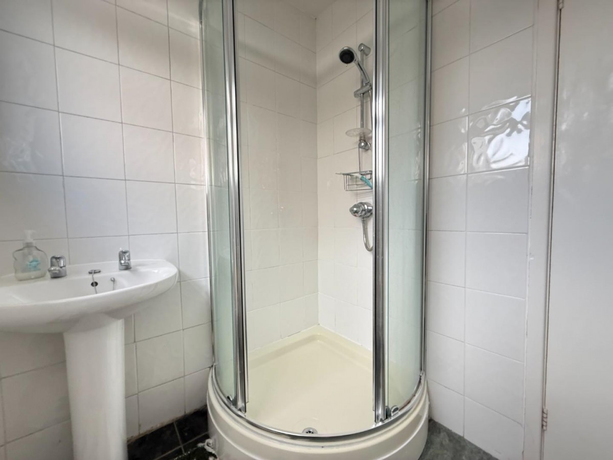 Moor Park Court, Dewsbury