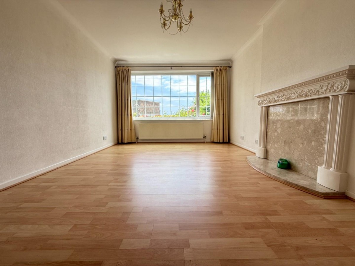 Moor Park Court, Dewsbury