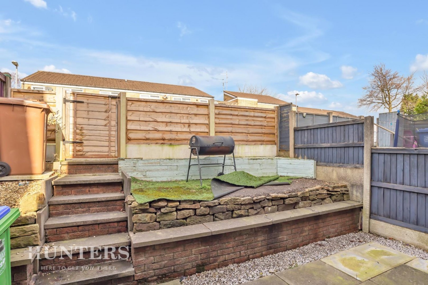 Halifax Road, Hurstead, OL12 9QZ