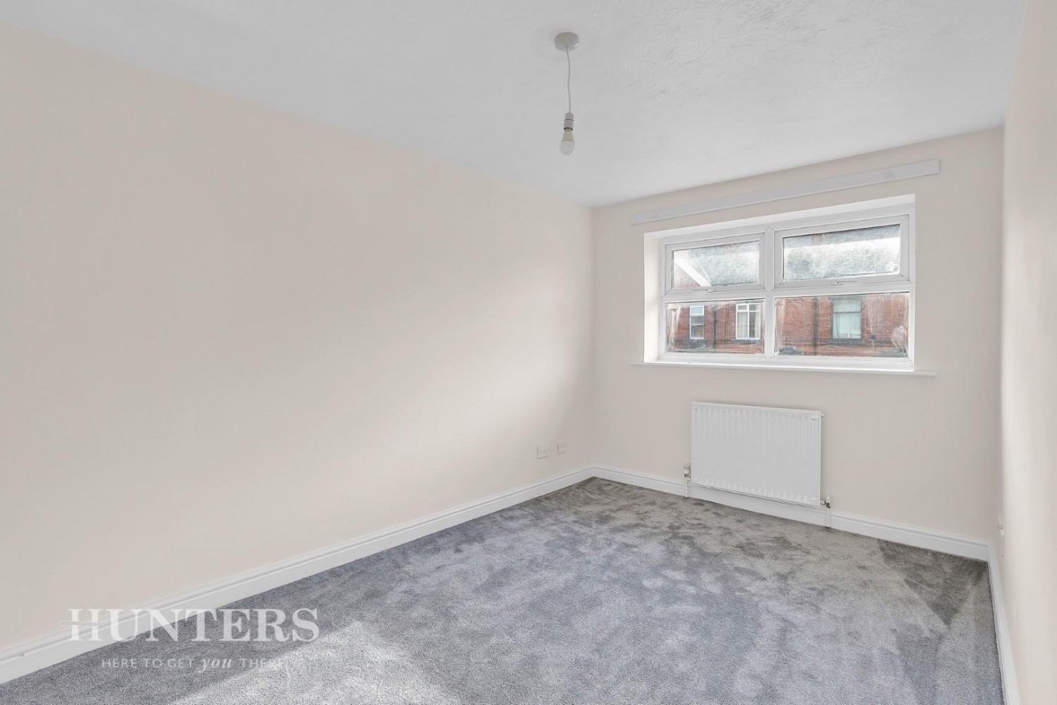 Halifax Road, Hurstead, OL12 9QZ