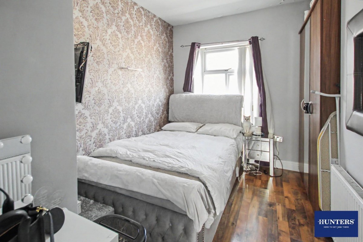 Beckside Road Bradford, BD7 2LS