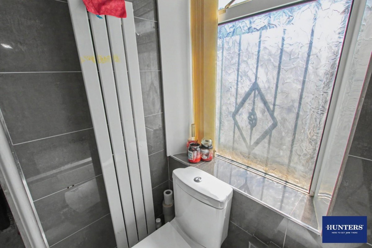 Beckside Road Bradford, BD7 2LS