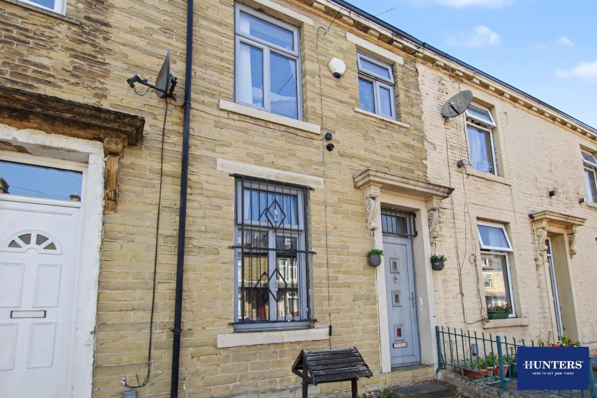 Beckside Road Bradford, BD7 2LS