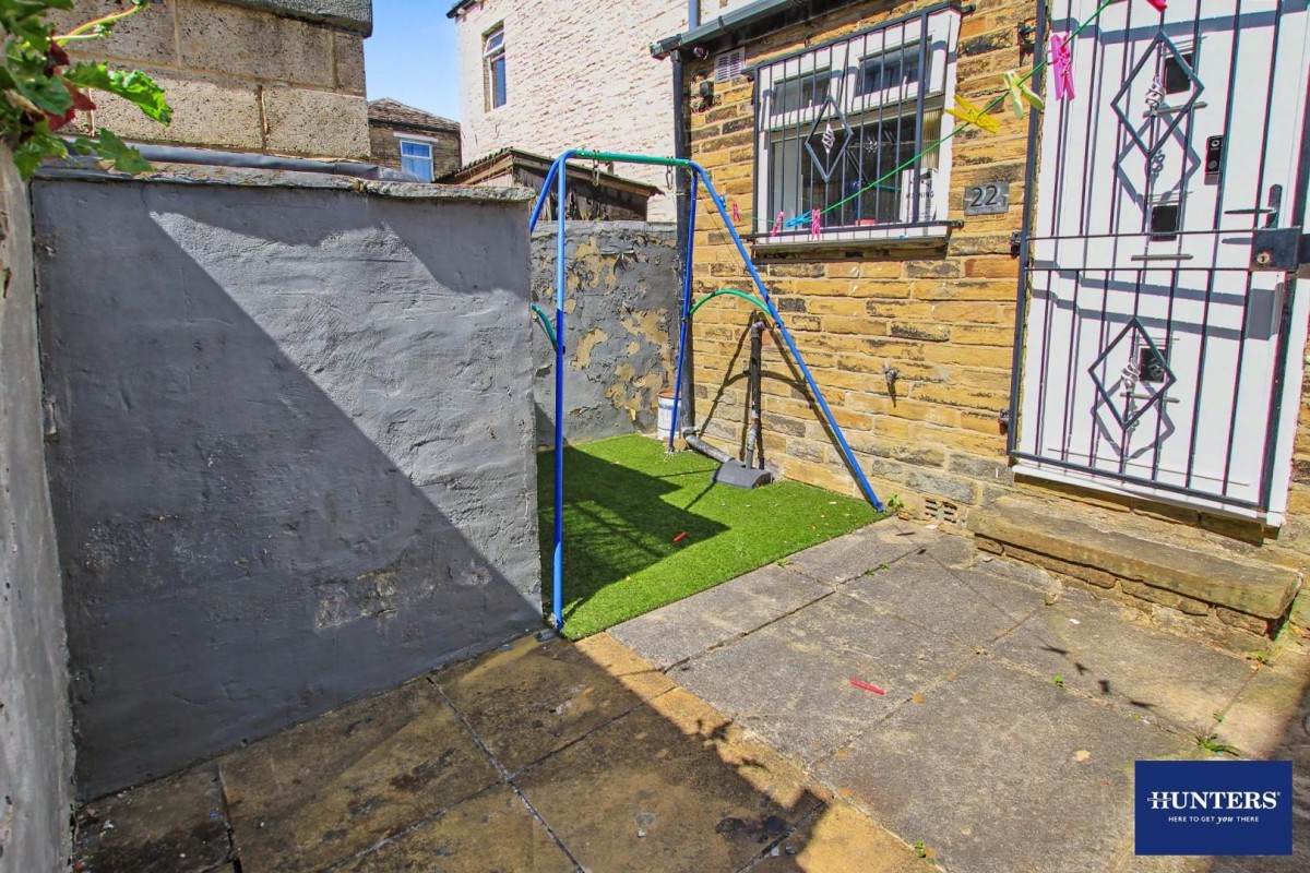 Beckside Road Bradford, BD7 2LS