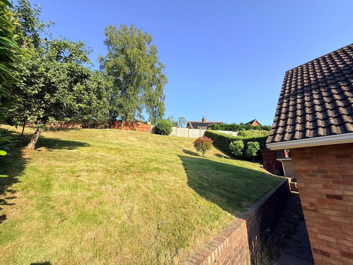 Croftwood Road, Stourbridge, DY9 7EU