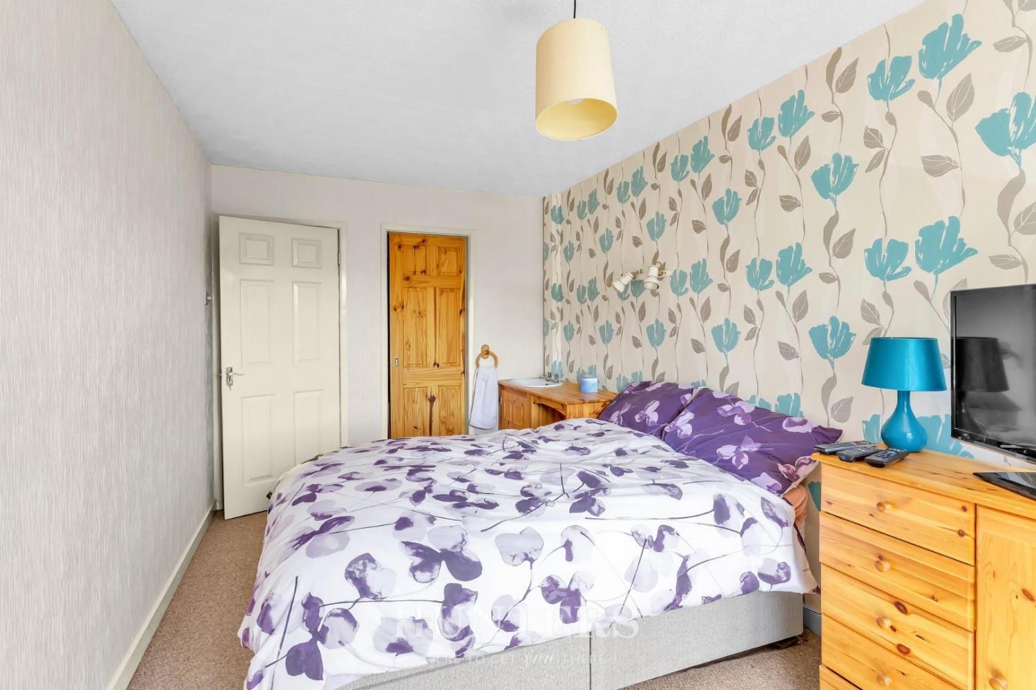 Johnson Grove, Middleton M24