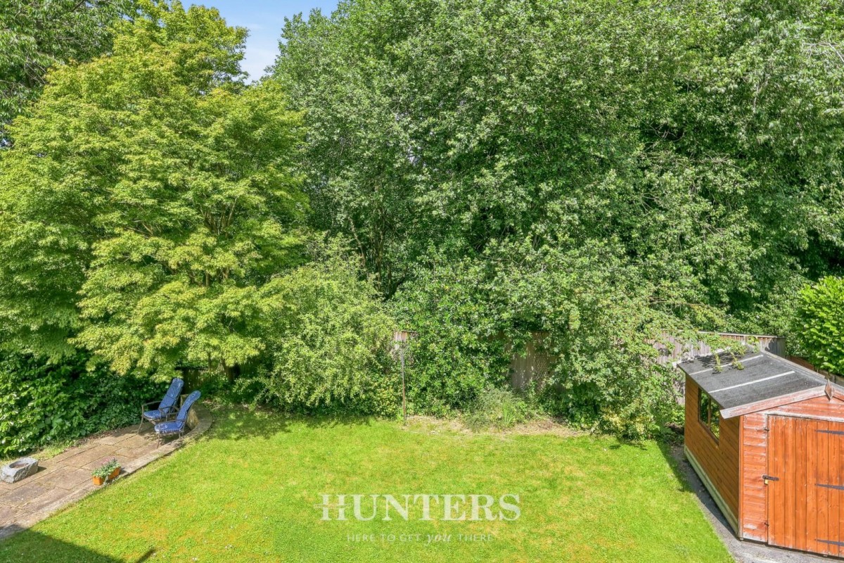 Johnson Grove, Middleton M24