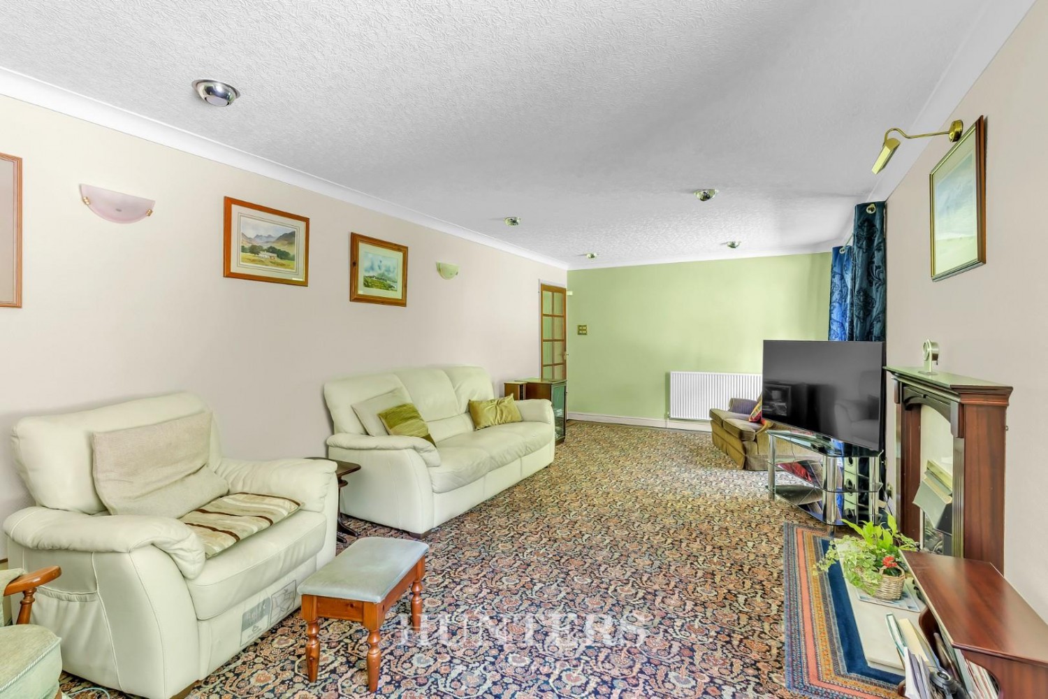 Johnson Grove, Middleton M24