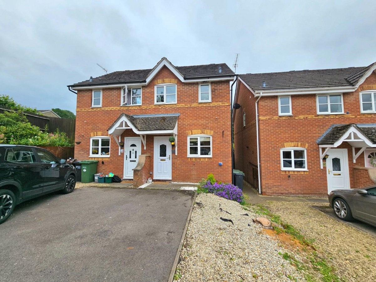 Millbank, Cam, Dursley