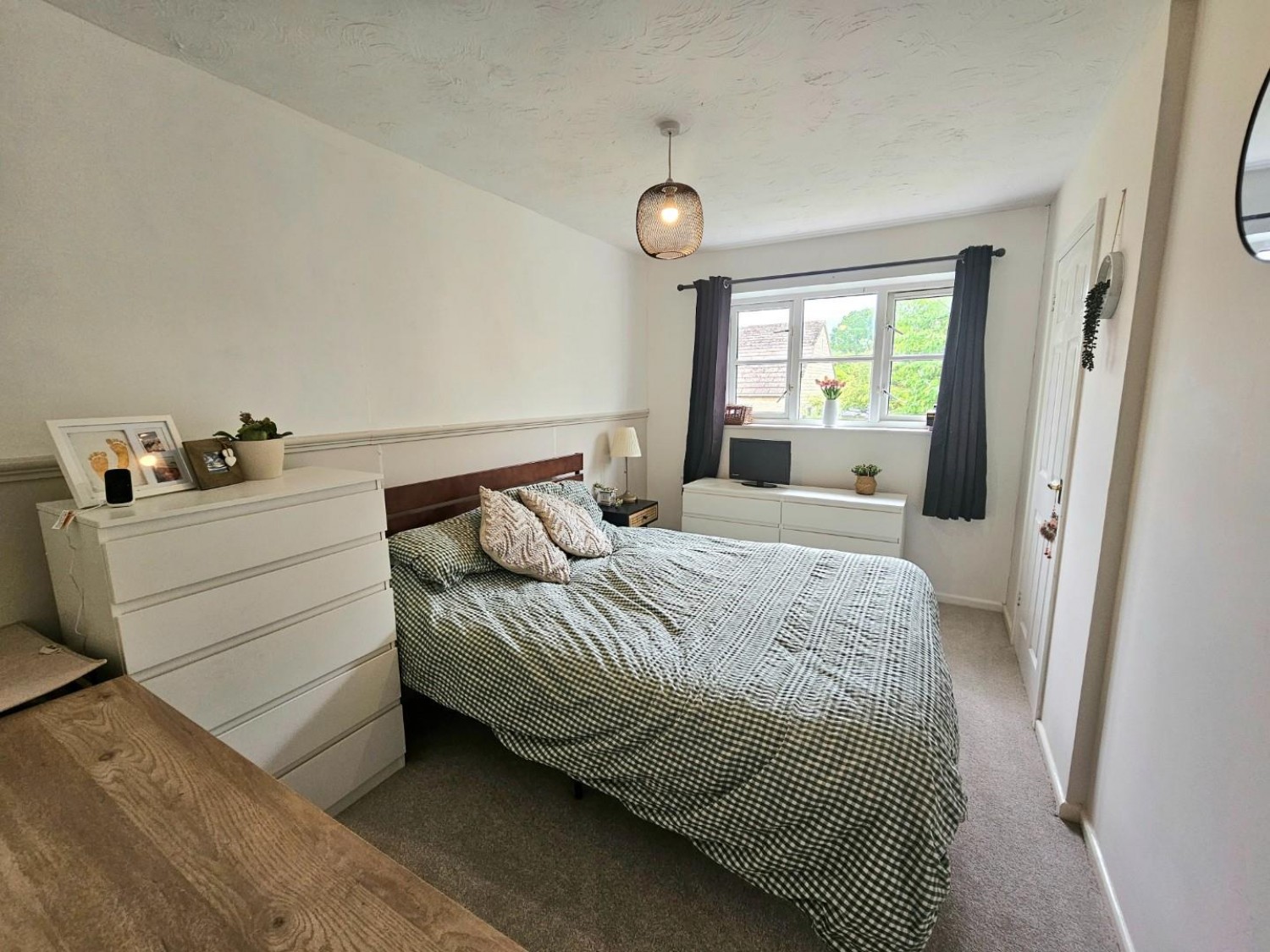 Millbank, Cam, Dursley