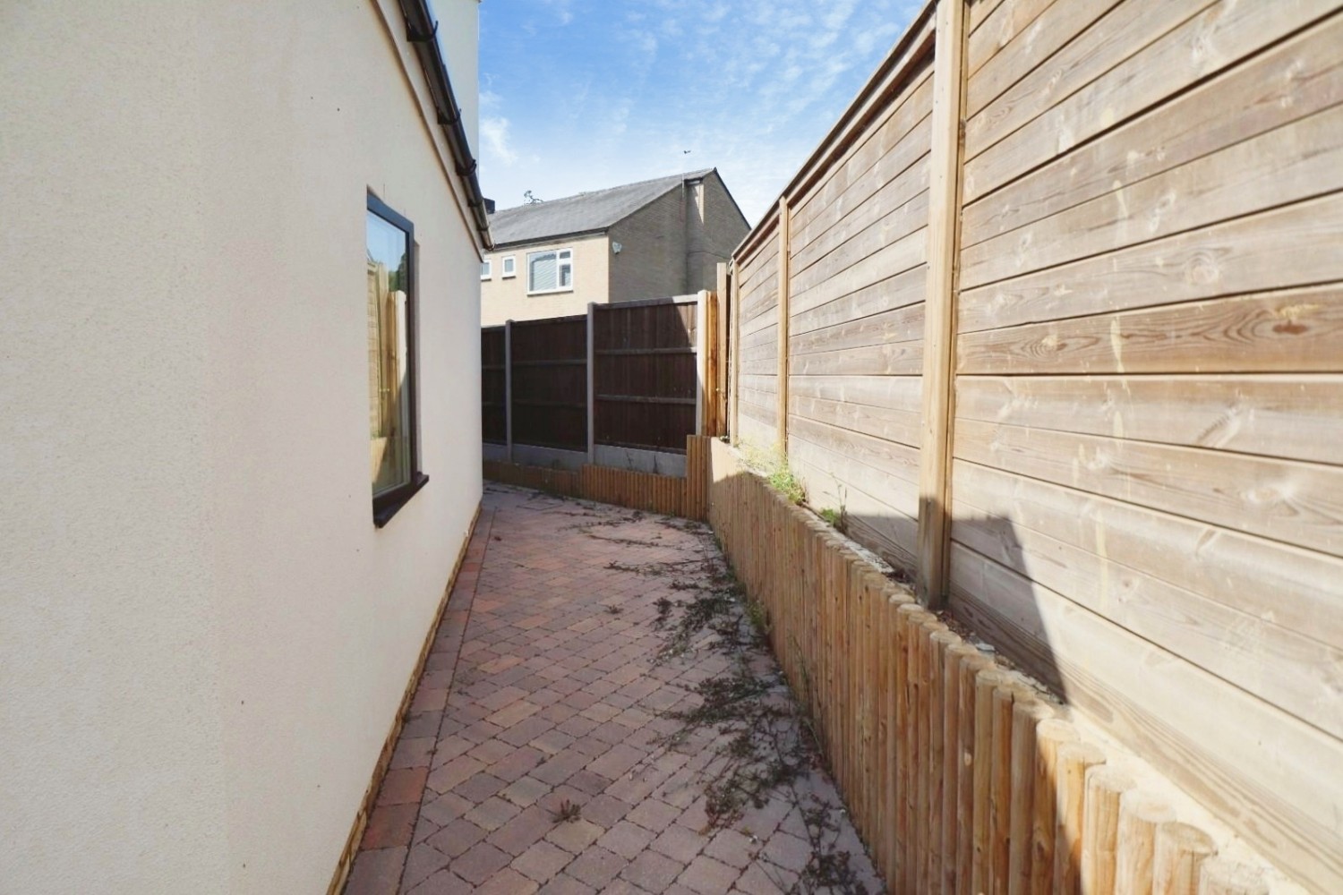 2 bedroom Flat to let in Bickley Park Road, Bickley, Bromley
