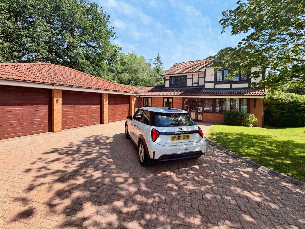 Hartington Close, Dorridge, B93 8SU