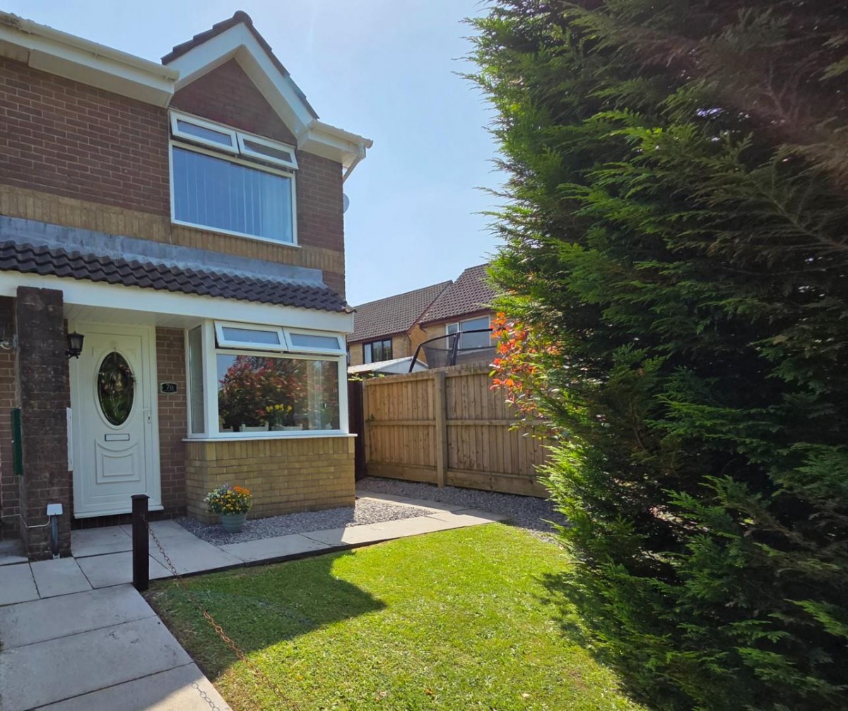 Rowans Lane, Bryncethin, Bridgend