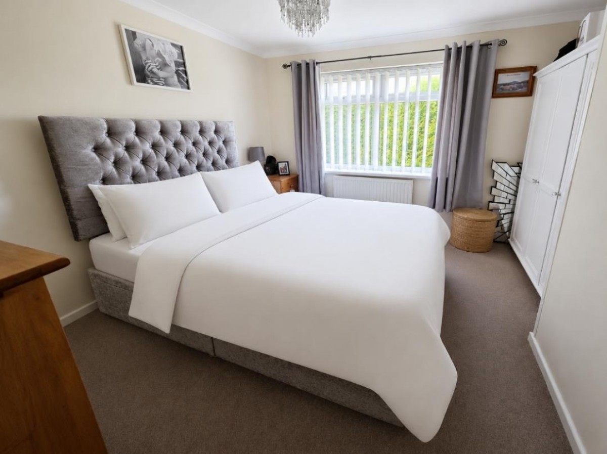 Rowans Lane, Bryncethin, Bridgend