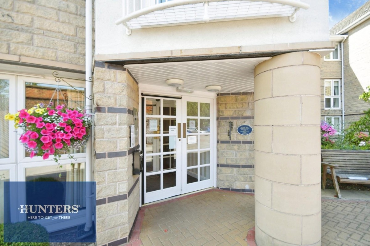 Stephenson Court, Chatsworth Road, Brampton, Chesterfield, S40 3JW