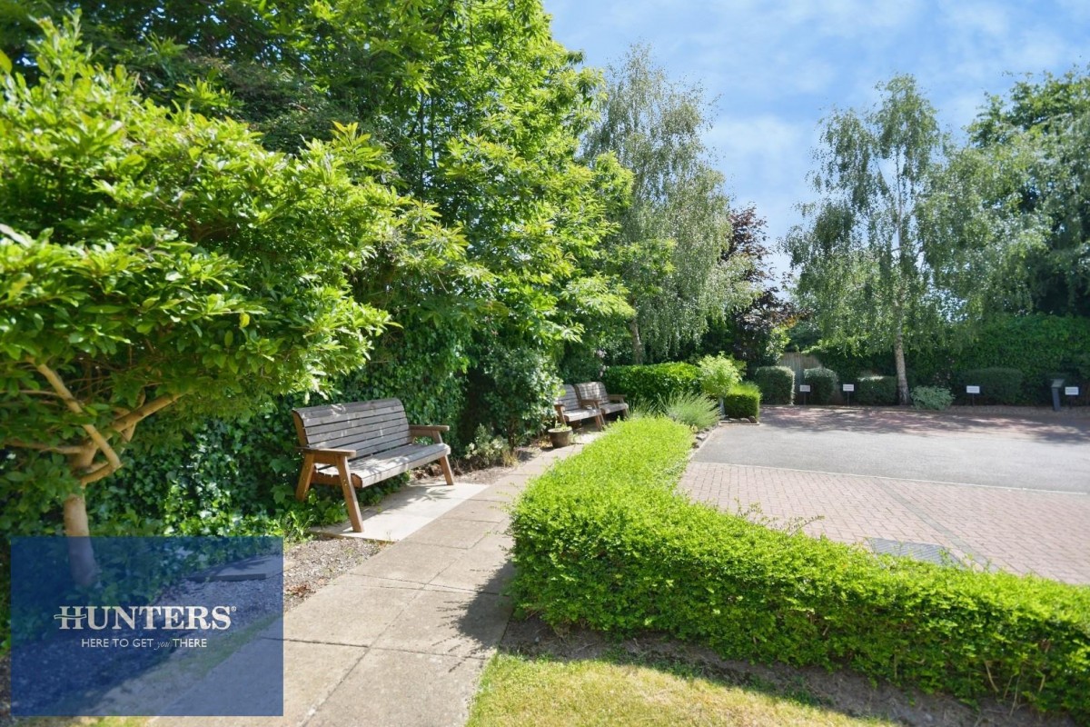 Stephenson Court, Chatsworth Road, Brampton, Chesterfield, S40 3JW
