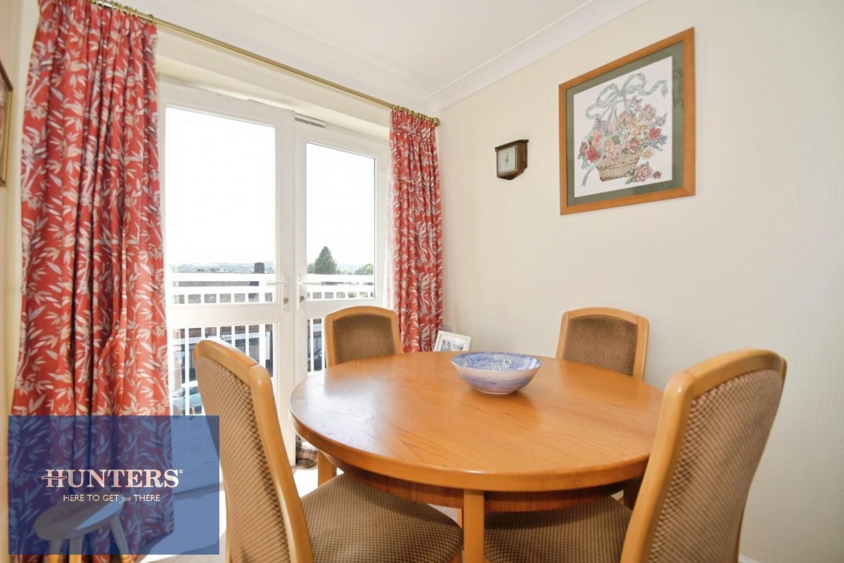 Stephenson Court, Chatsworth Road, Brampton, Chesterfield, S40 3JW