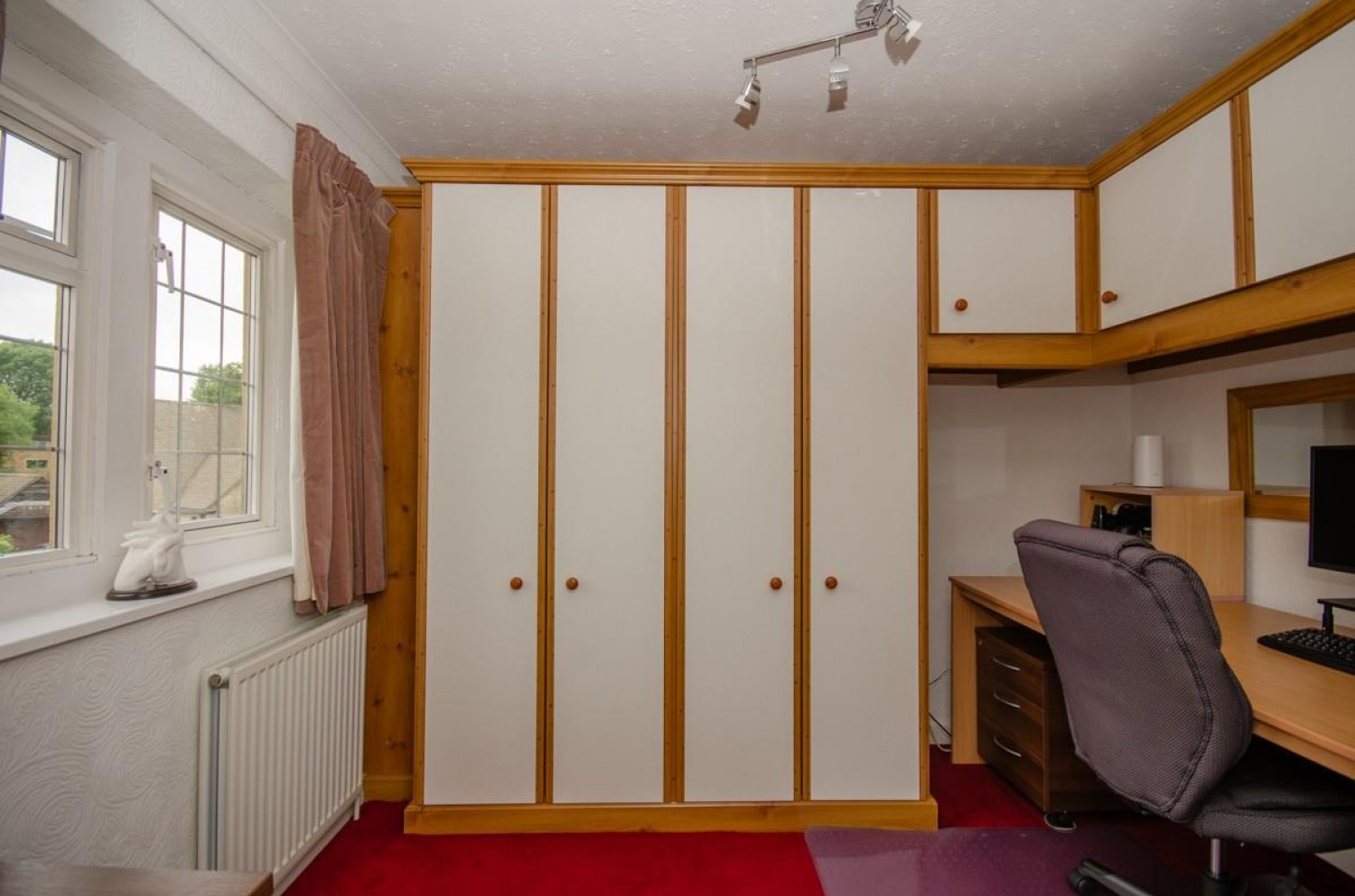 4 bedroom House for sale in Park Crescent, Frenchay, Bristol, BS16 1PD