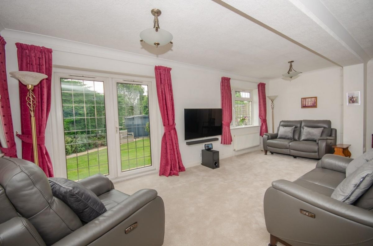 Park Crescent, Frenchay, Bristol, BS16 1PD