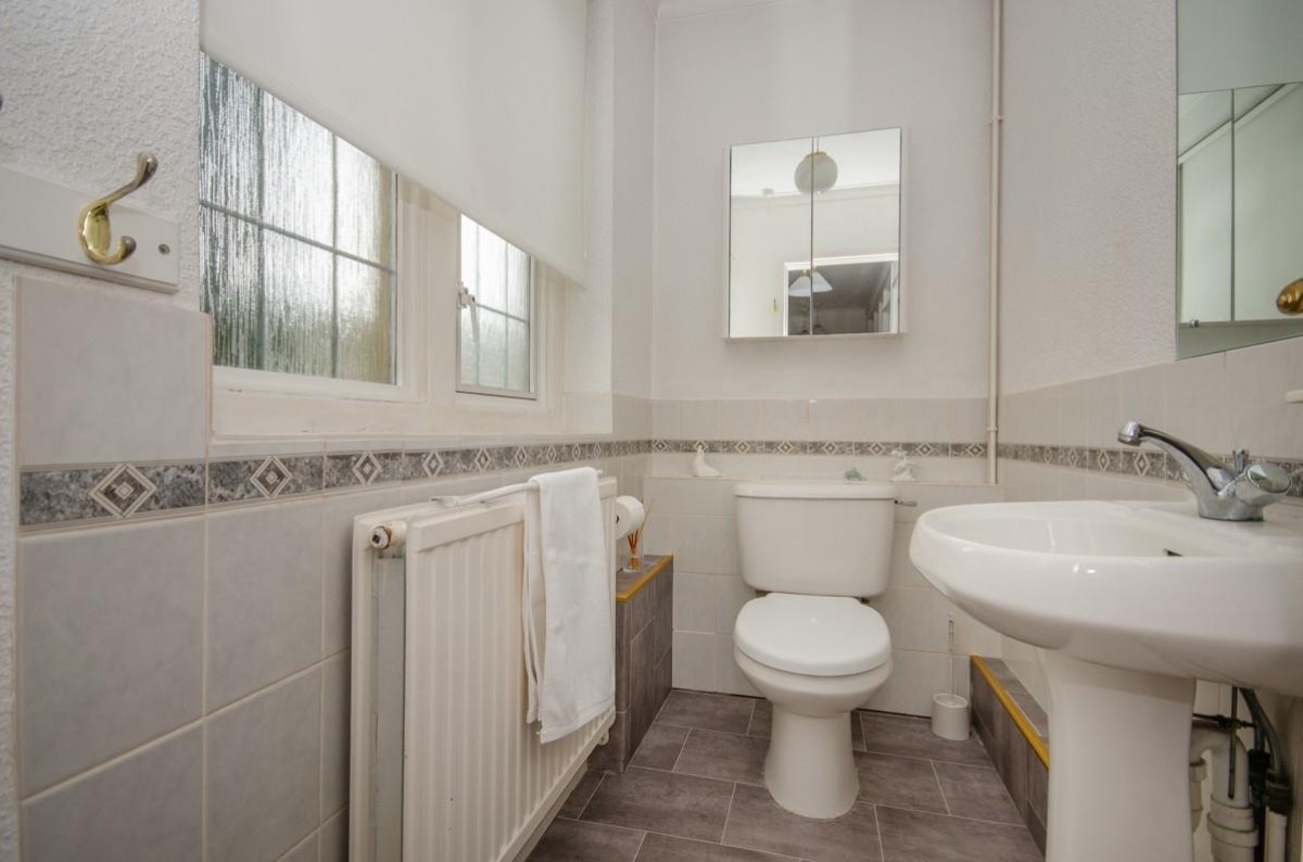 Park Crescent, Frenchay, Bristol, BS16 1PD