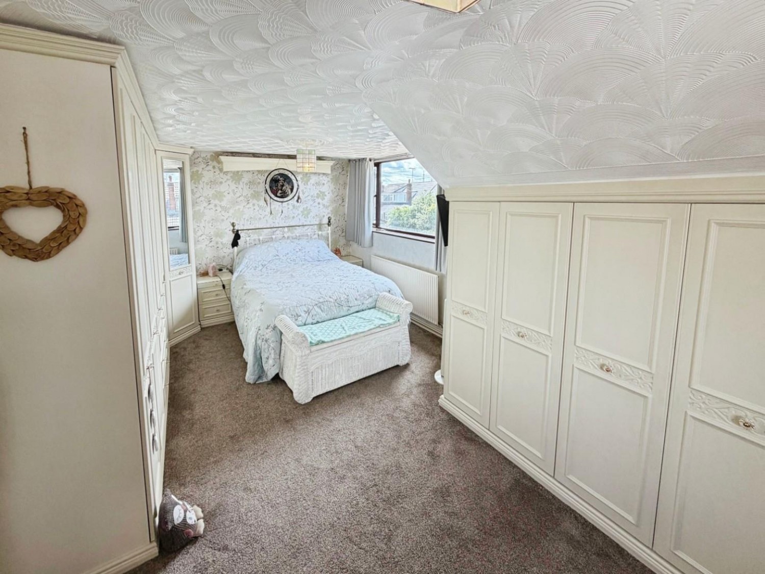 James Avenue, Great Sutton