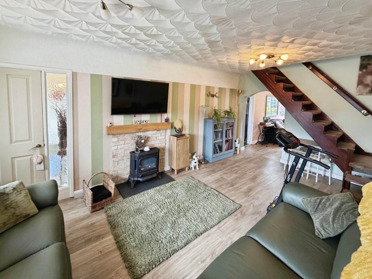 James Avenue, Great Sutton