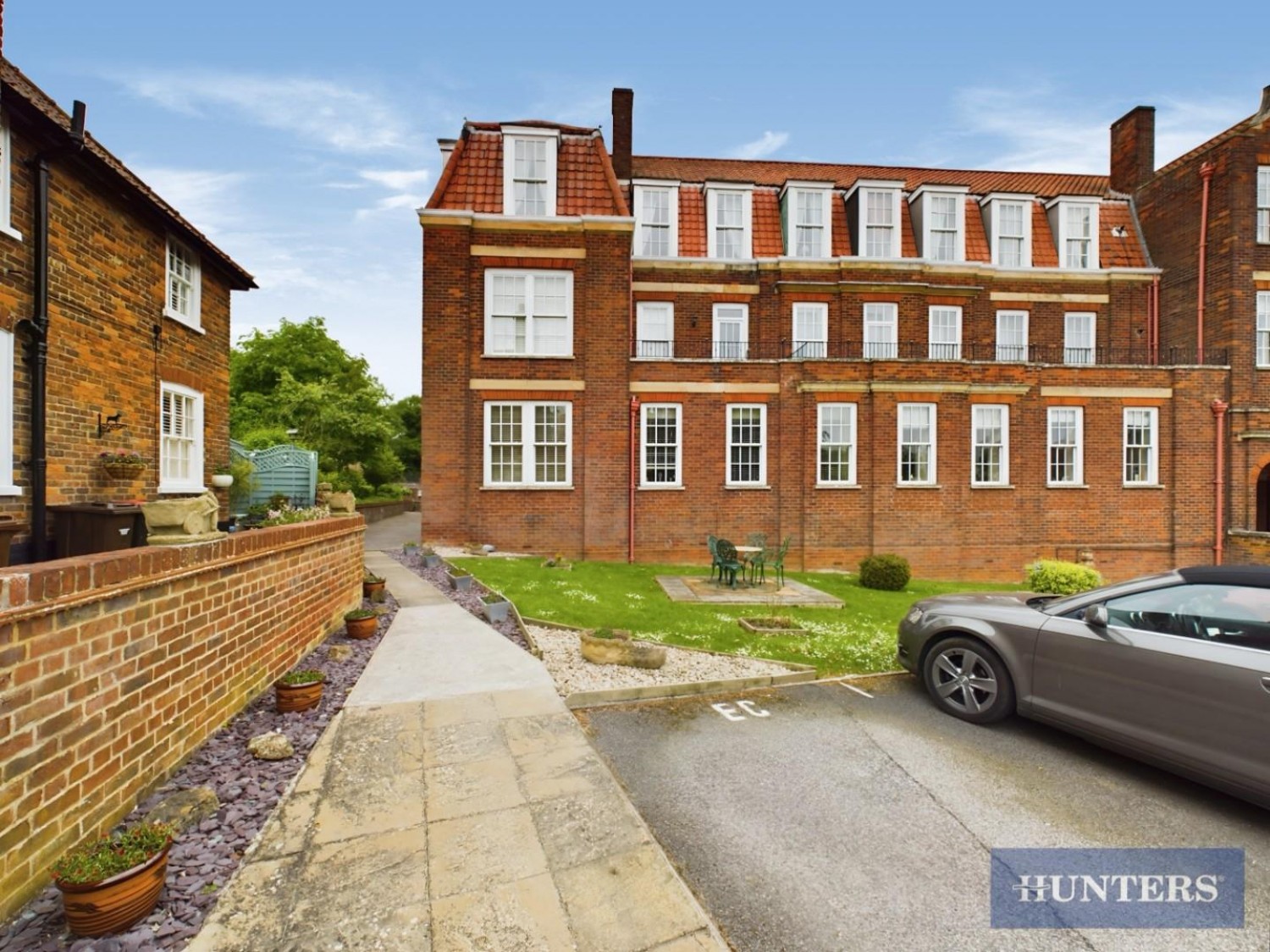 Hall Park Road, South Wing, Hunmanby, Filey