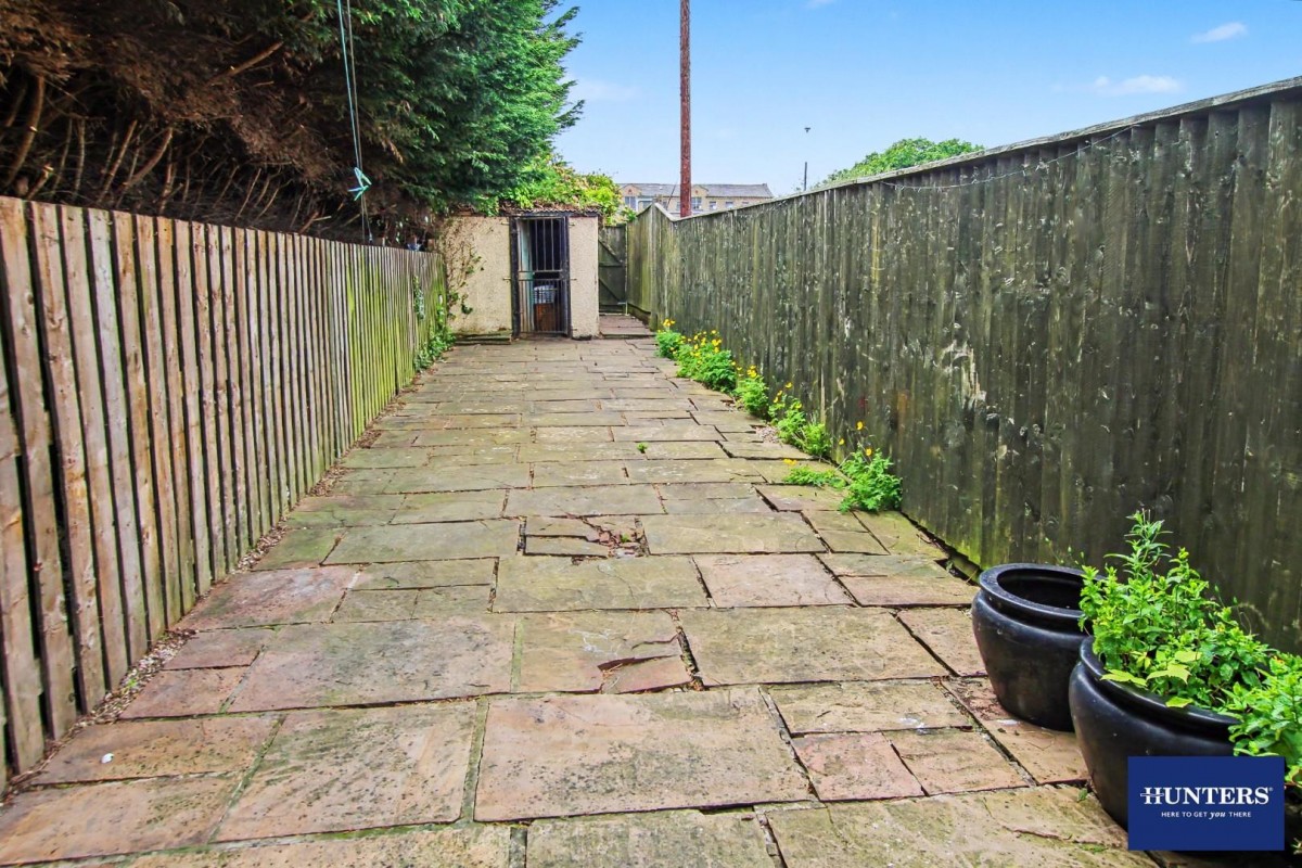 Holme Lane Bradford, BD4 0PU