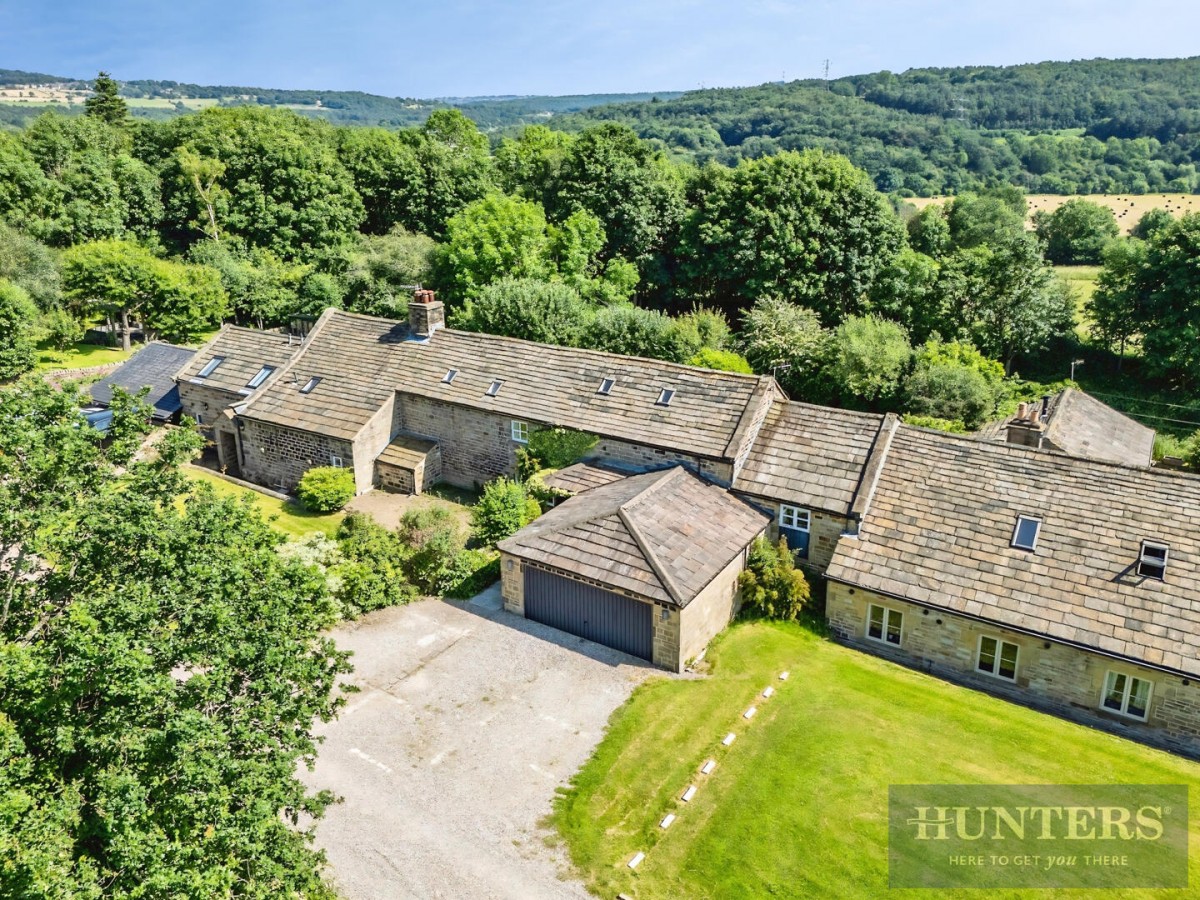 Lamb Springs Lane, Esholt, Shipley