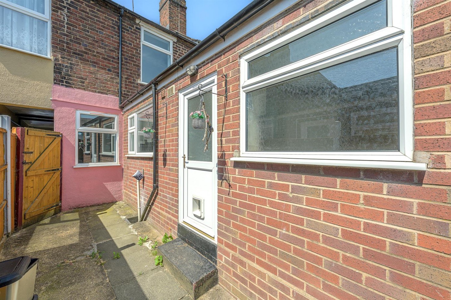 John Street, Stourbridge, DY8 5YS