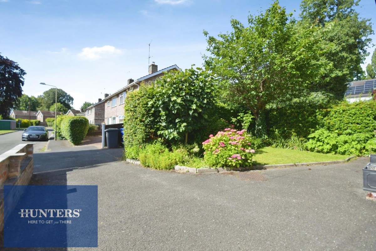 Glenthorne Close, Brampton, Chesterfield, S40 3AR