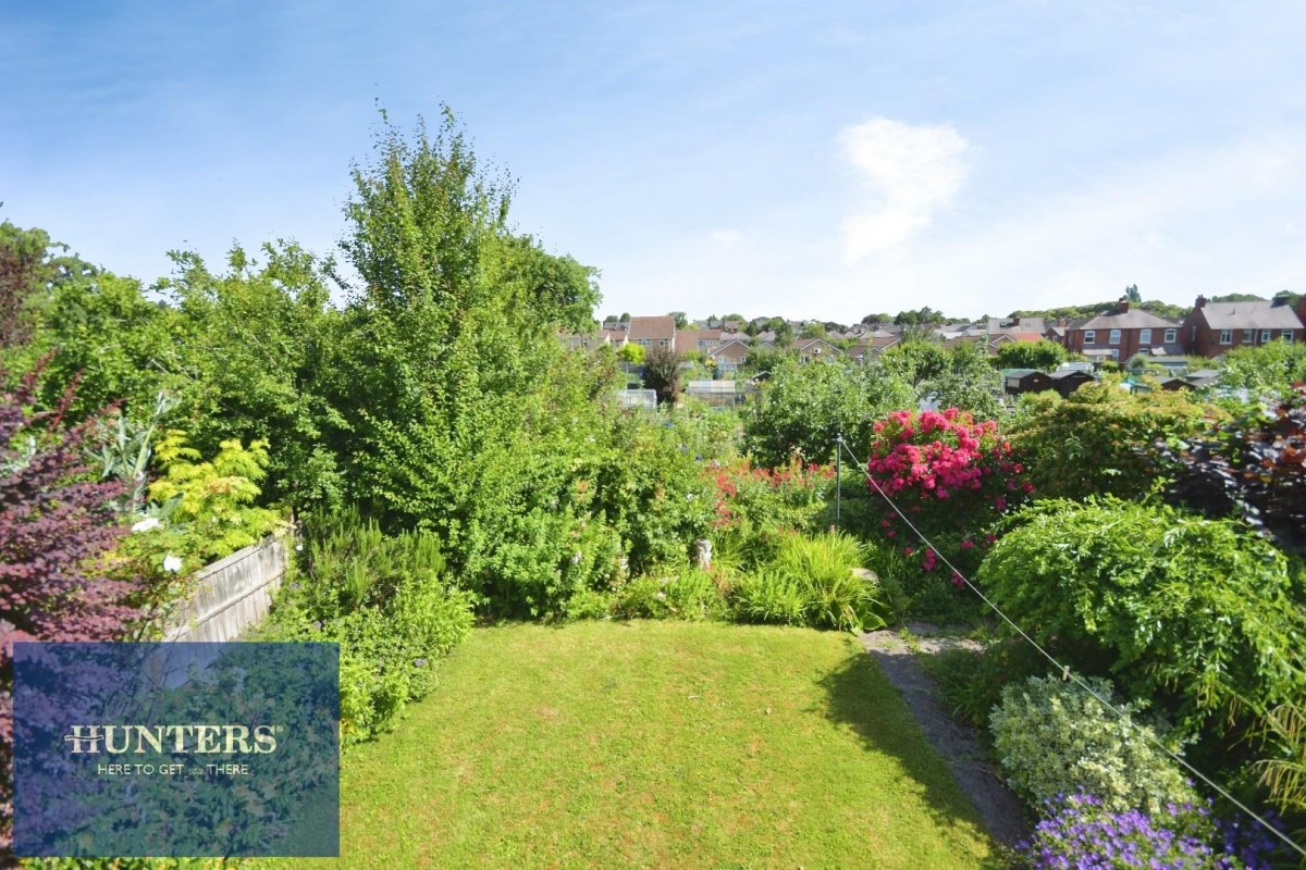 Glenthorne Close, Brampton, Chesterfield, S40 3AR
