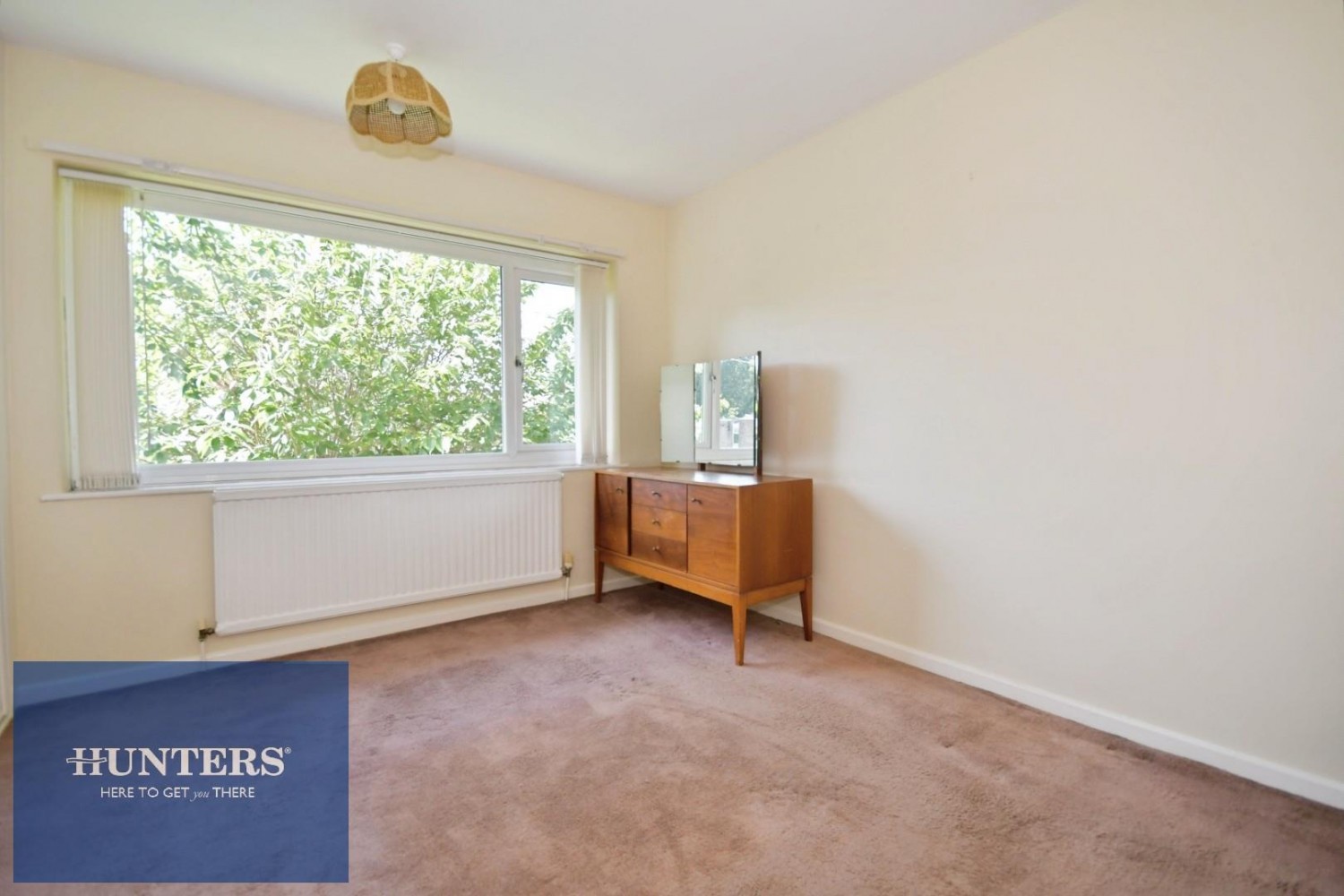 Glenthorne Close, Brampton, Chesterfield, S40 3AR