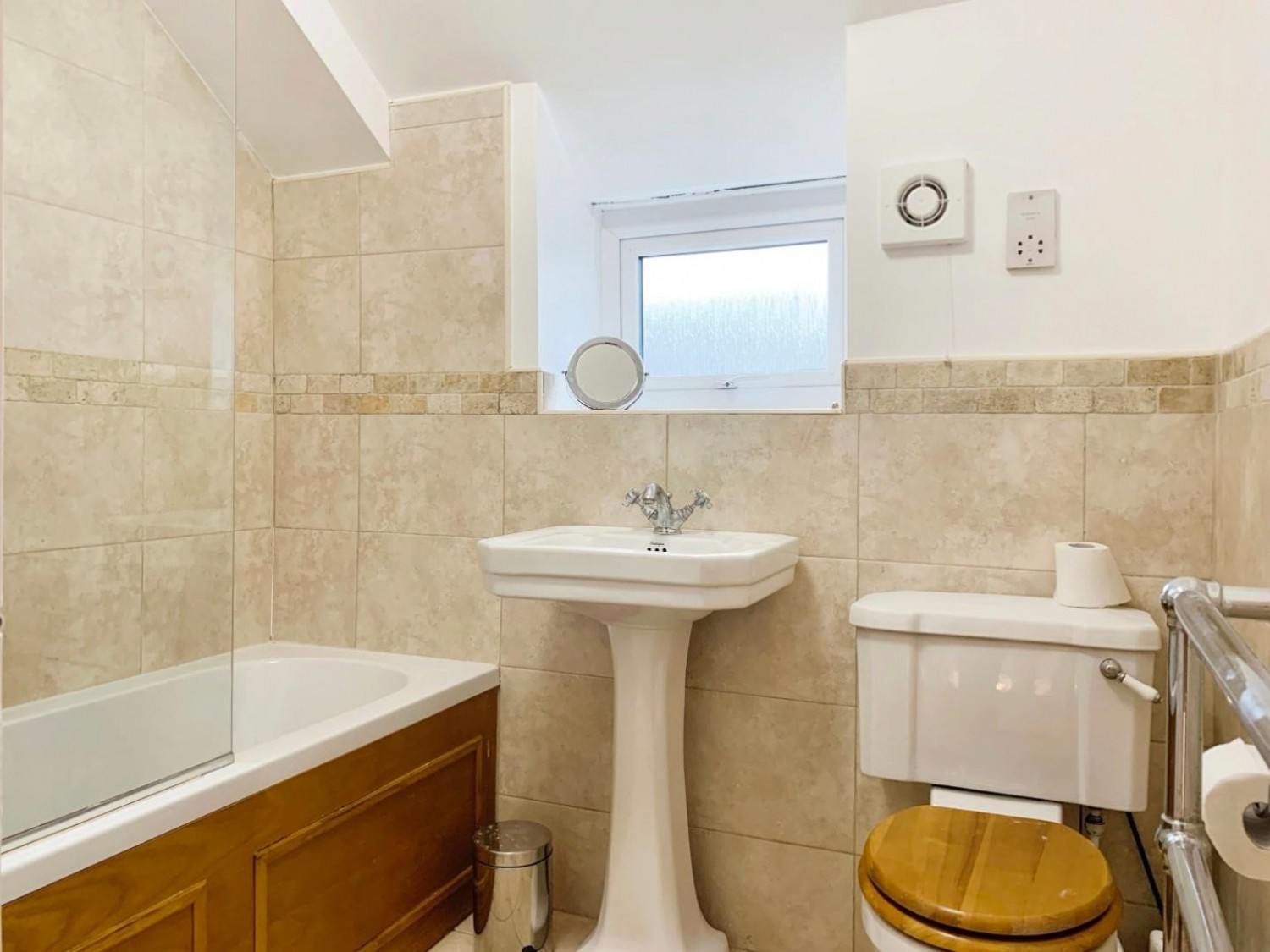 2 bedroom House for sale in Woodbine Cottages, Barmoor Ln, Ryton