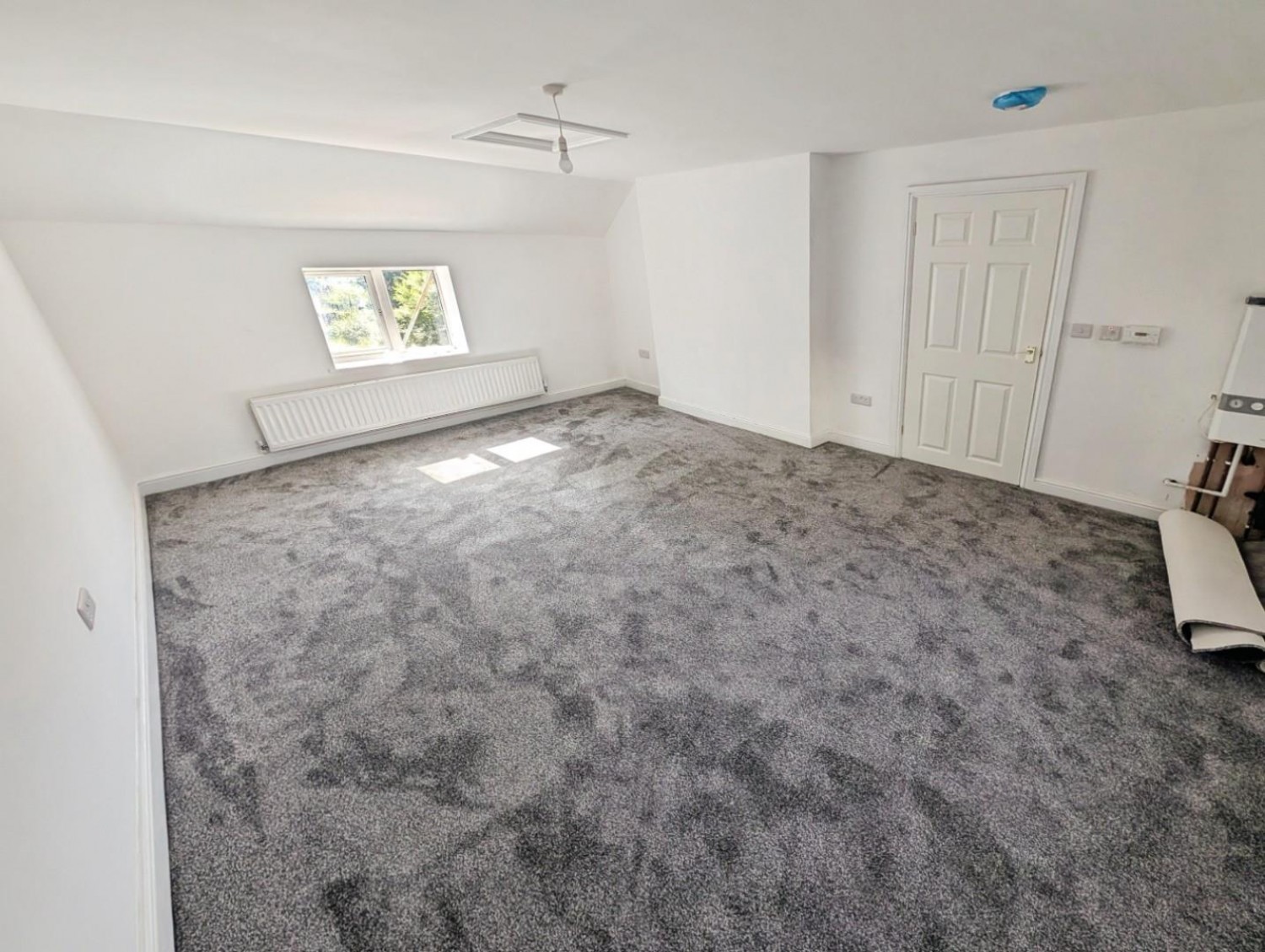3 bedroom Flat to let in Gospel End Street, Sedgley