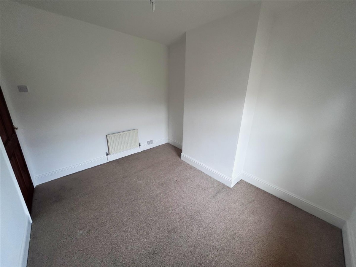 Stourbridge Road, Stourbridge, DY9 7BE