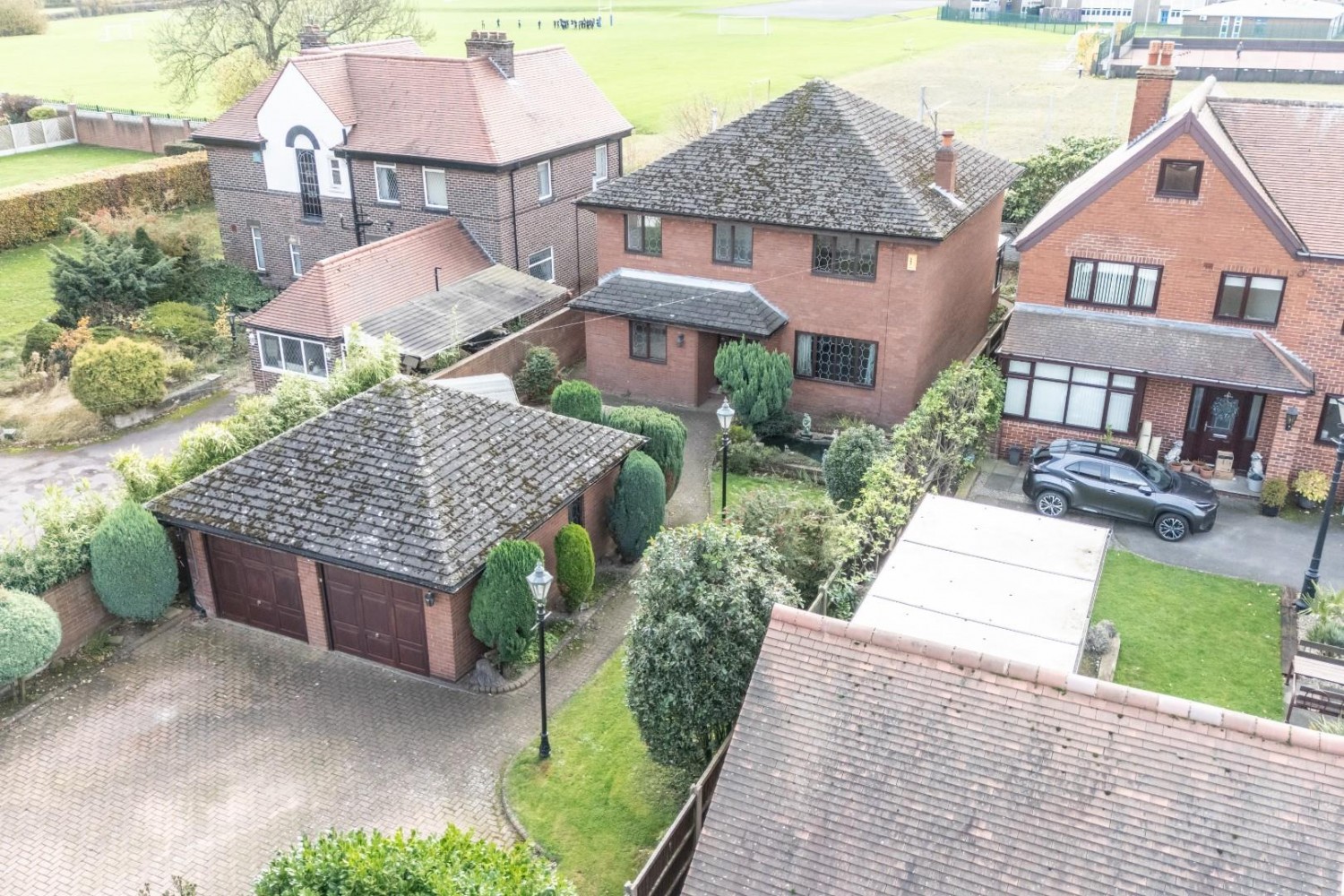Houndhill Lane, Purston