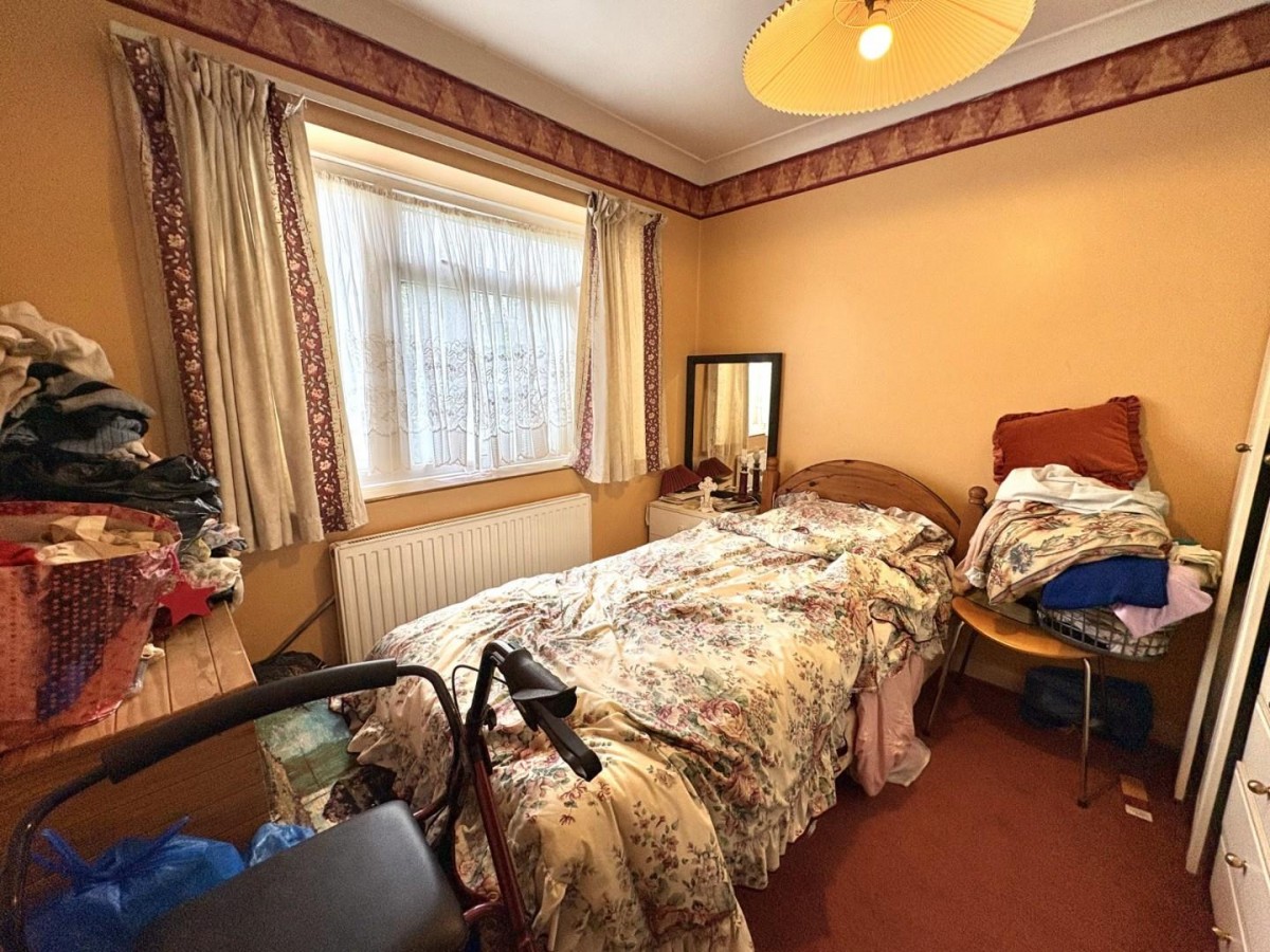 Larch Crescent, Hayes
