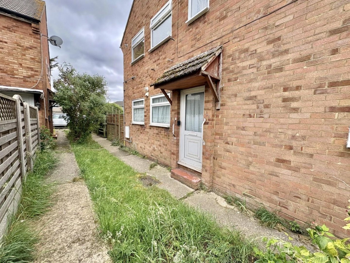 Larch Crescent, Hayes