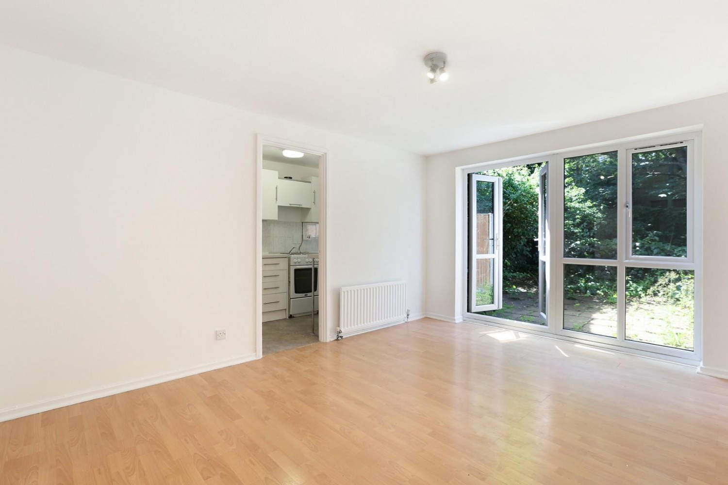 Allendale Close, London, SE5