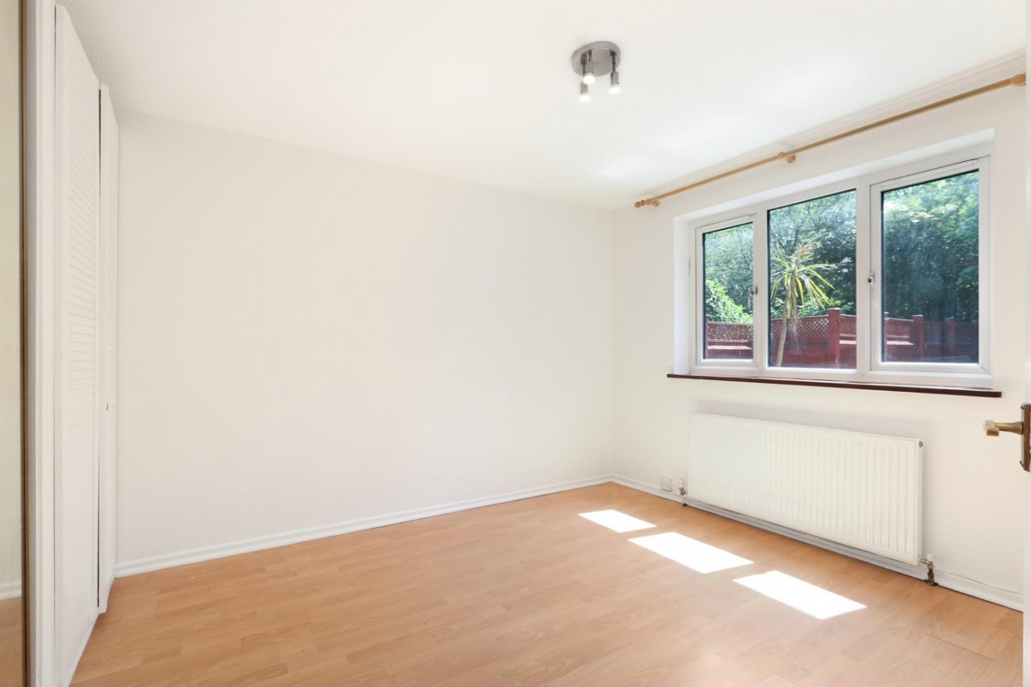 Allendale Close, London, SE5