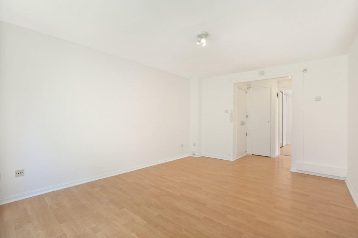Allendale Close, London, SE5