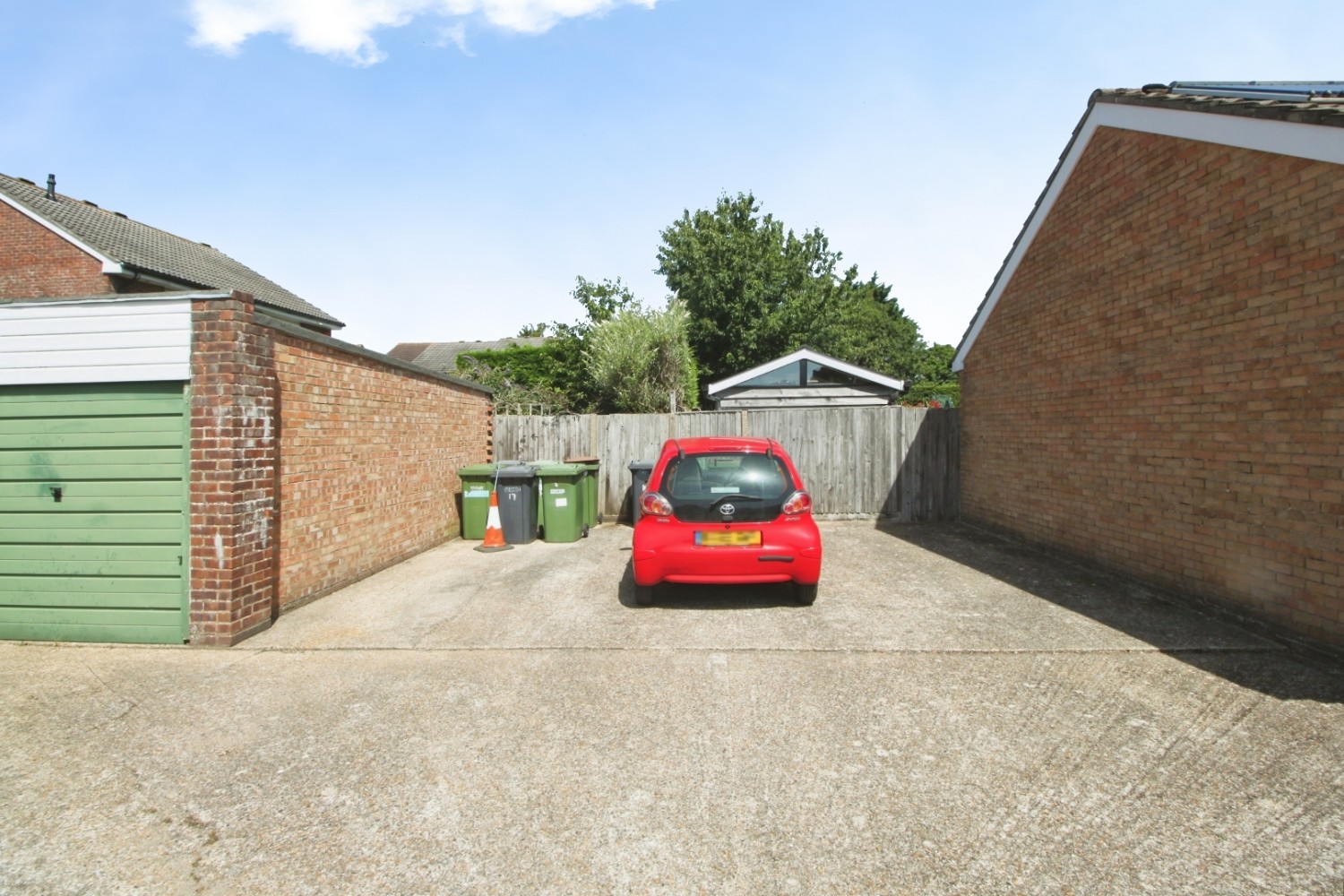 Chillerton, Netley Abbey, Southampton, SO31 5GU