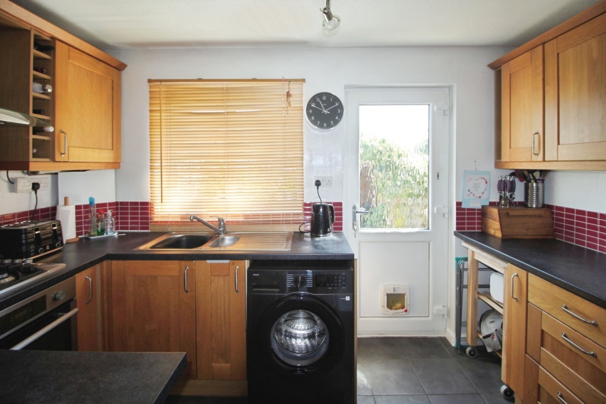 Chillerton, Netley Abbey, Southampton, SO31 5GU