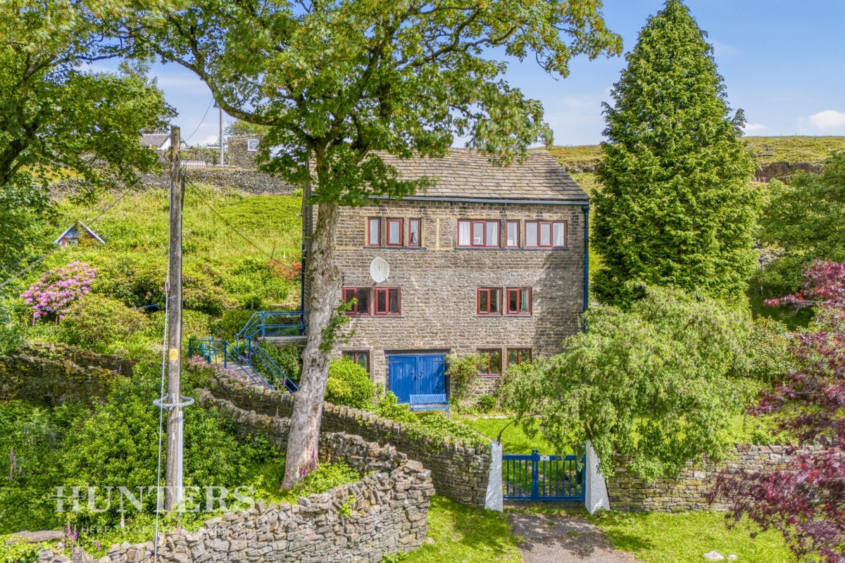 Well House, Healey Stones, Rochdale, OL12 0UE