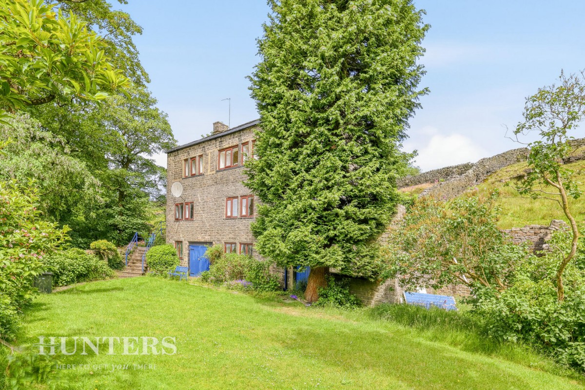 Well House, Healey Stones, Rochdale, OL12 0UE