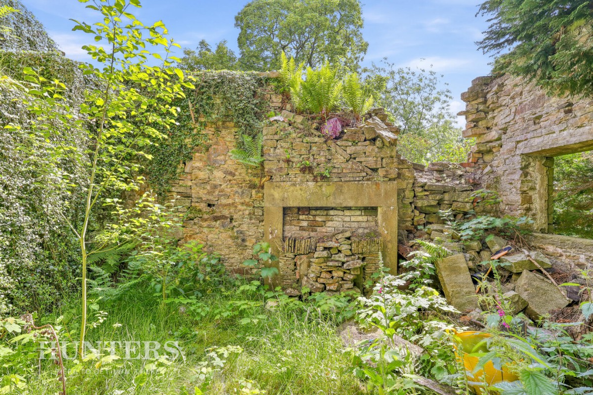 Well House, Healey Stones, Rochdale, OL12 0UE