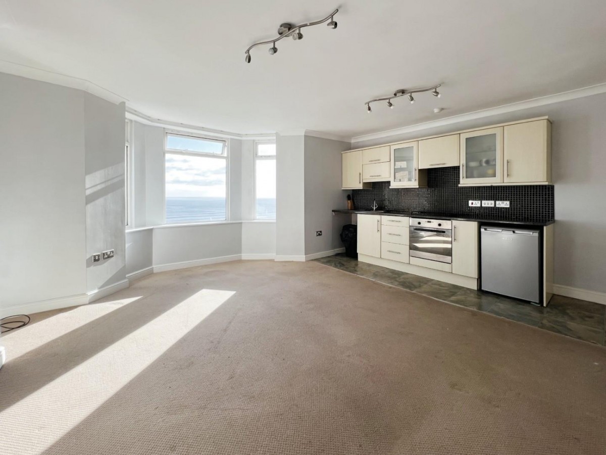 149 Queens Parade, Scarborough