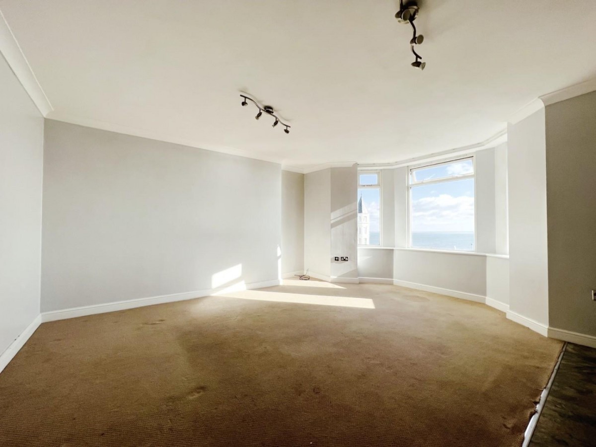 149 Queens Parade, Scarborough