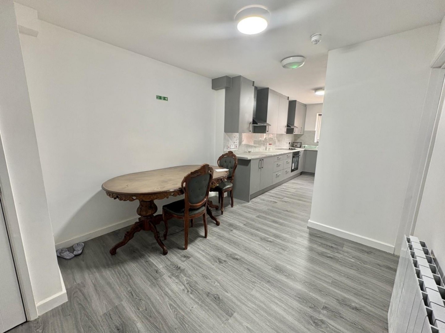 Cleave Avenue, Hayes, Middlesex, UB3 4HD